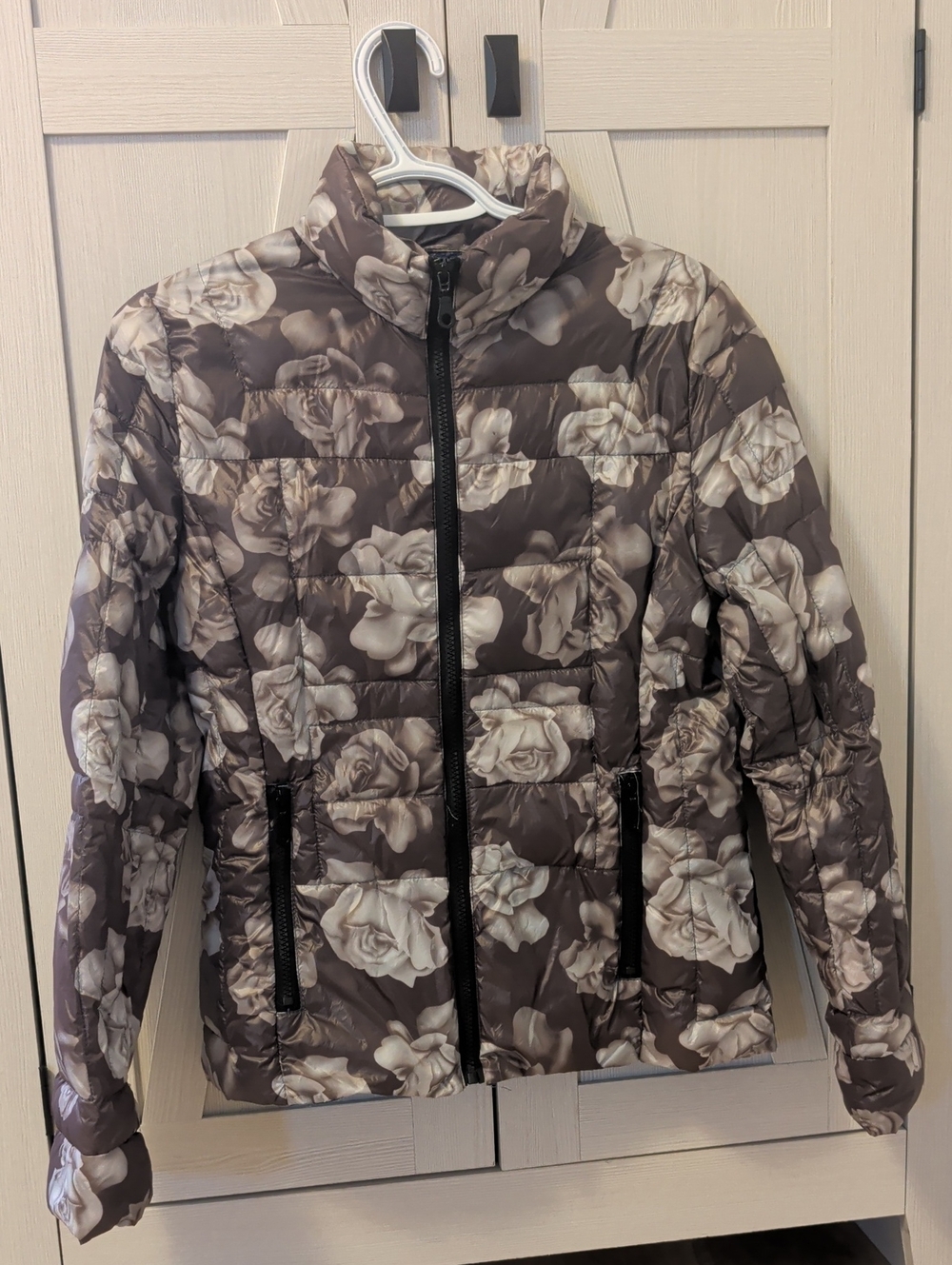 Etage (Danish Outerwear) Floral Quilted Puffer Jacket - Taupe & White